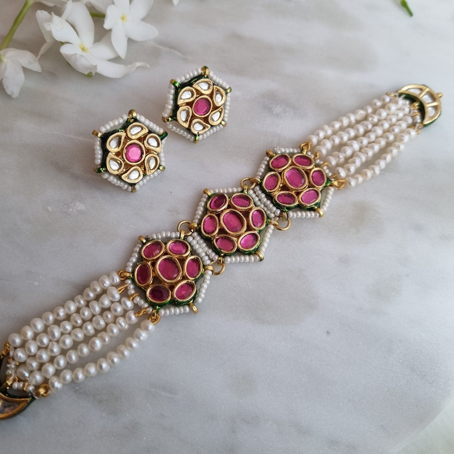 Pearl and kundan chokhar set