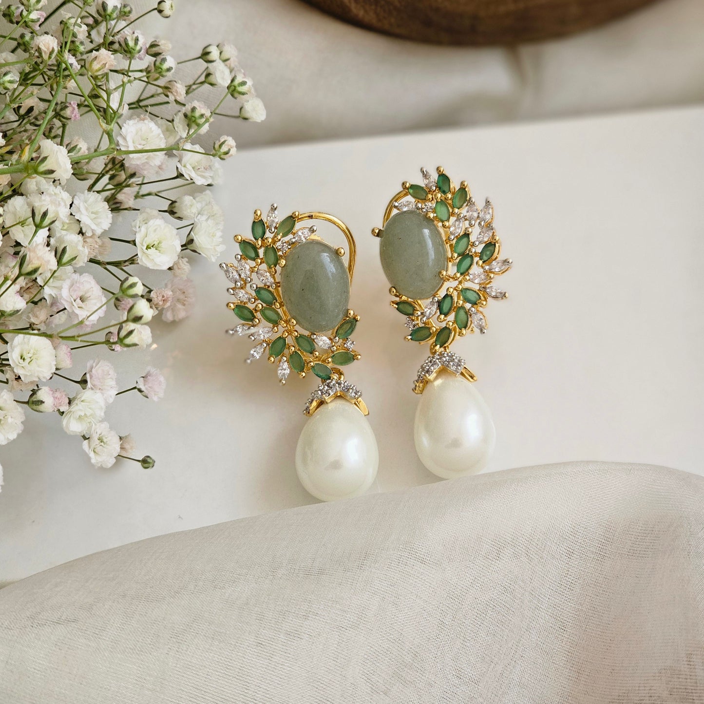 Evergreen pearl drop earrings