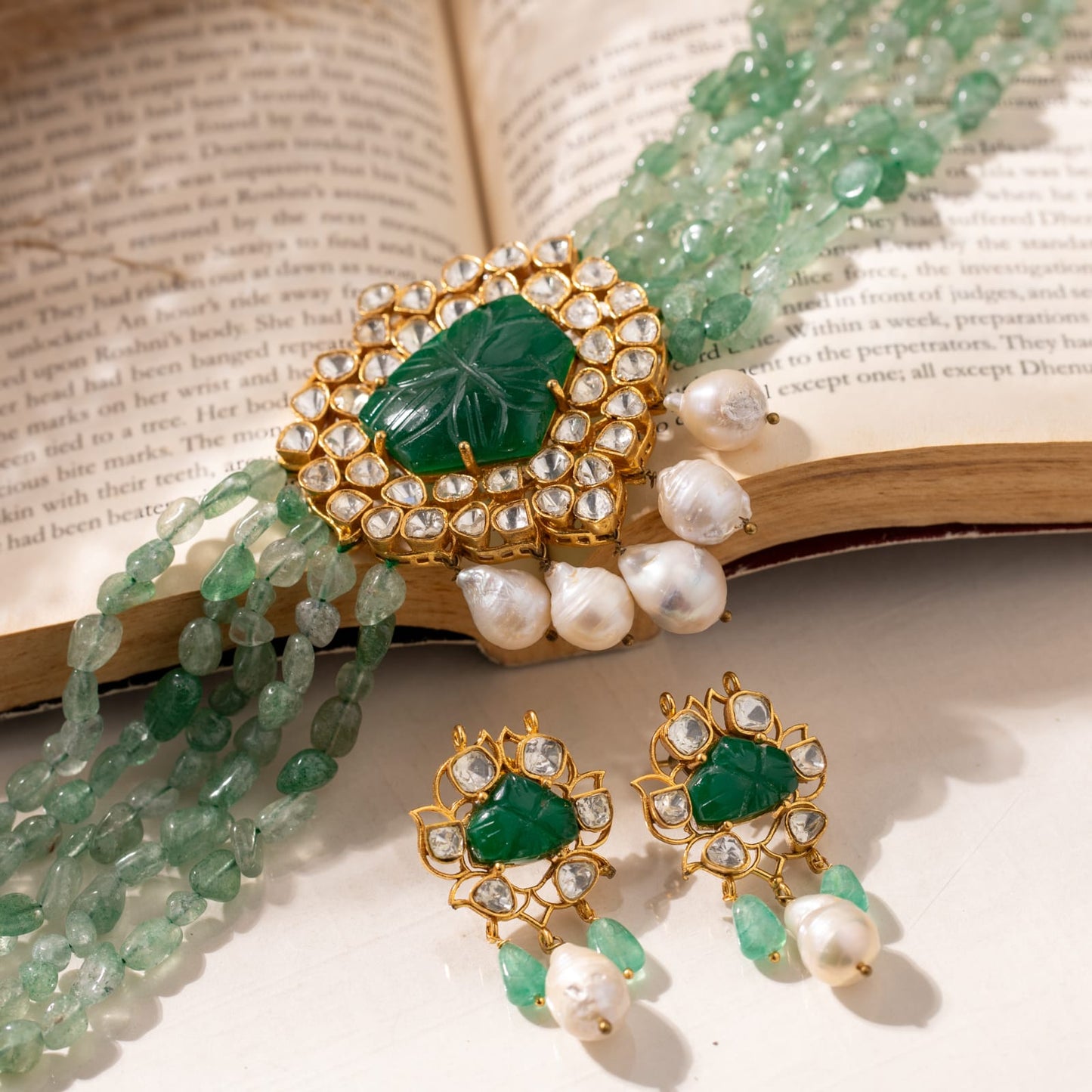 Kundan emerald chokhar set