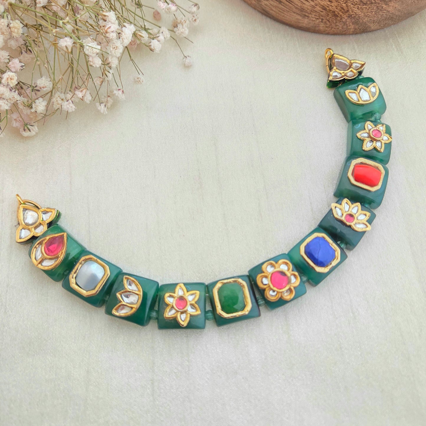 Emrald stone necklace