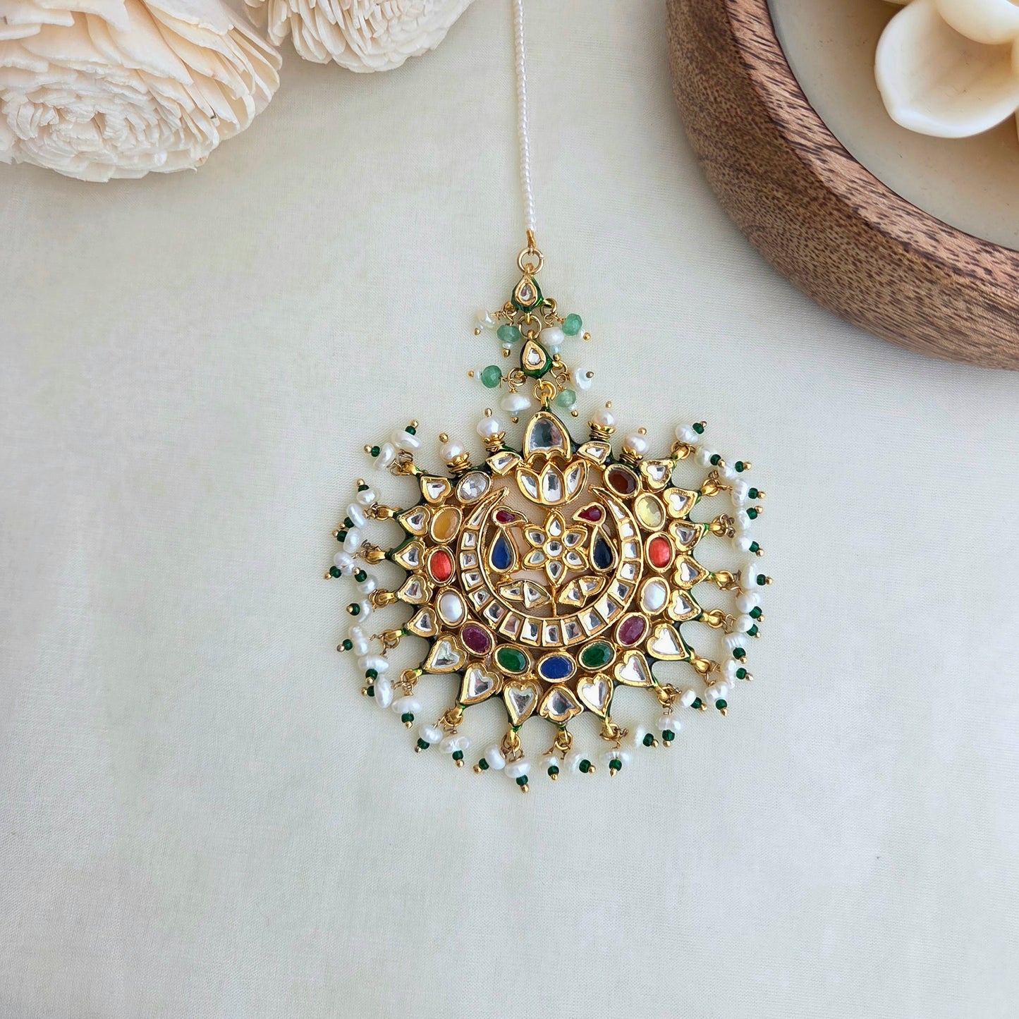 Navratna kundan maang tikka