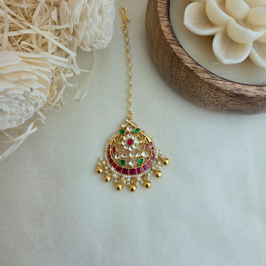 Bridal kundan maang tikka