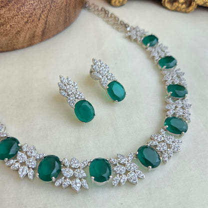 Emerald diamond small necklace set