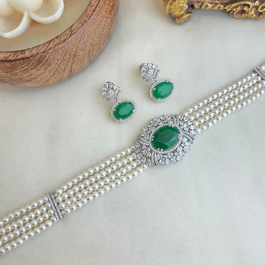 Emerald and pearl choker set