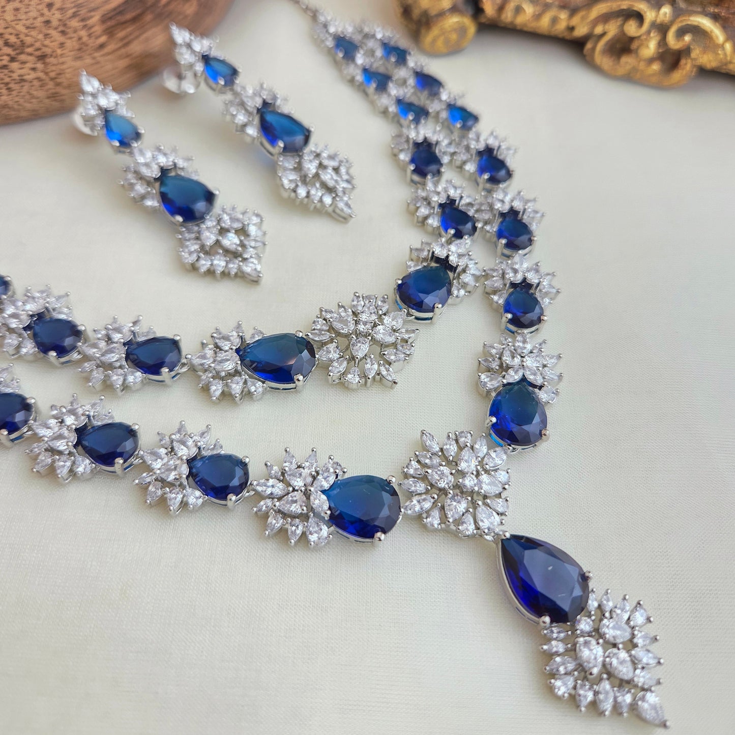 Two layer blue sapphire necklace set