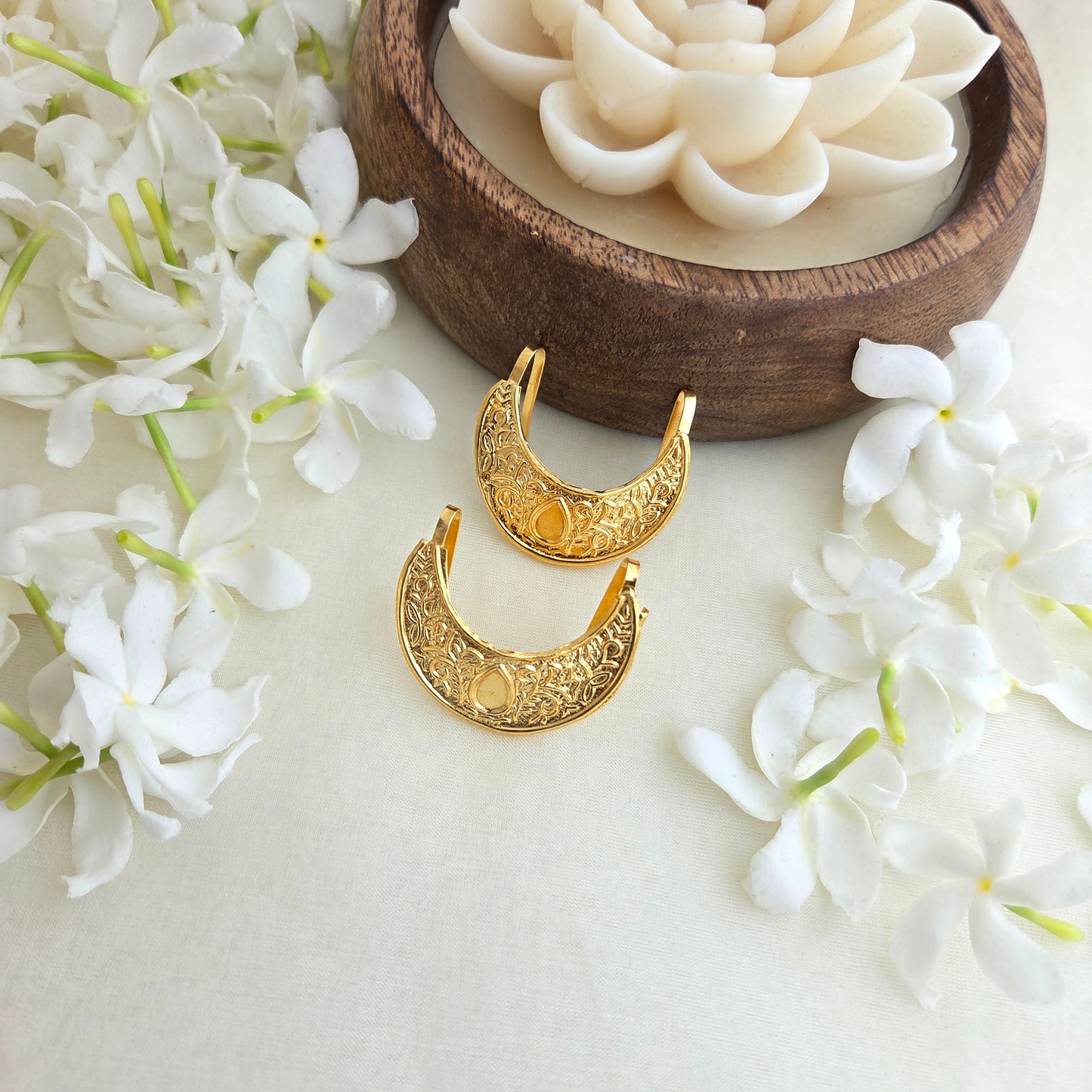 Gold plated punjabi hairpins(1 pair )