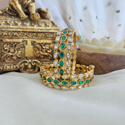 Emerald kundan openable kada ( one pair )