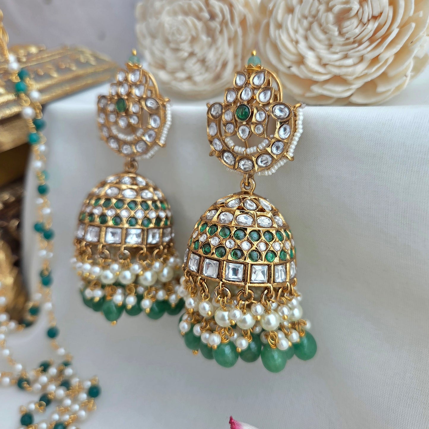 Kundan emrald jadau jhumka