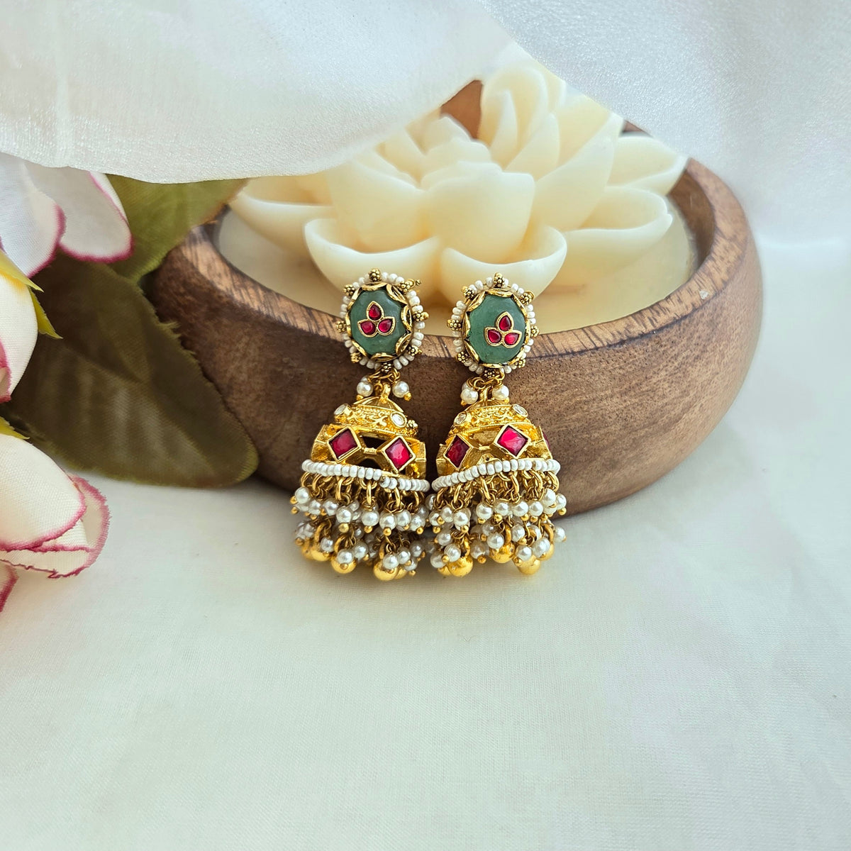 Beautiful kundan chokar