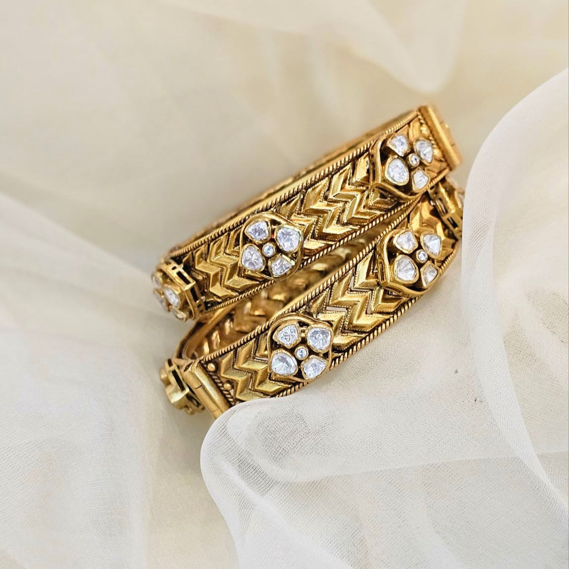 Kundan silver kada with 22ct gold plated ( size 2.6 )