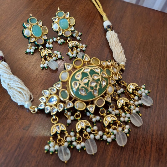 Kolhapuri Thushi Choker Necklace Set with Traditional Bead Design