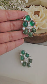 Emerald cluster earing