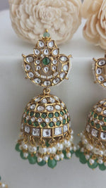 Kundan emrald jadau jhumka